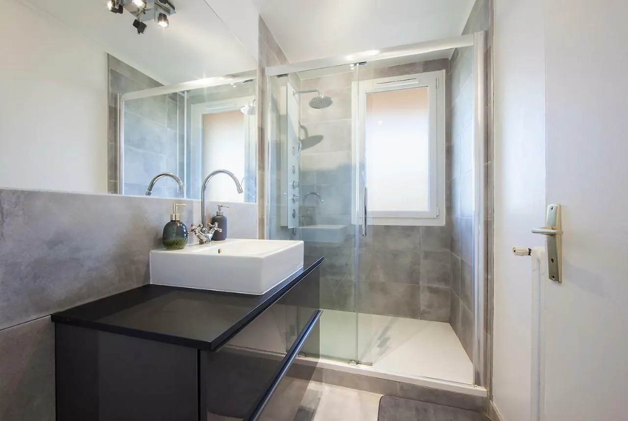 T4 Refait A Neuf Rennes, 3 Ch. Parking, 2 Balcons. Apartment